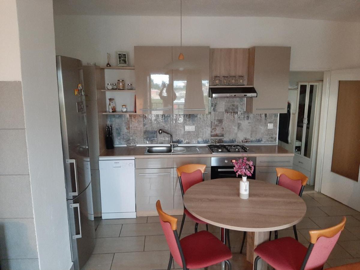 Apartman Franka Crikvenica Exterior foto